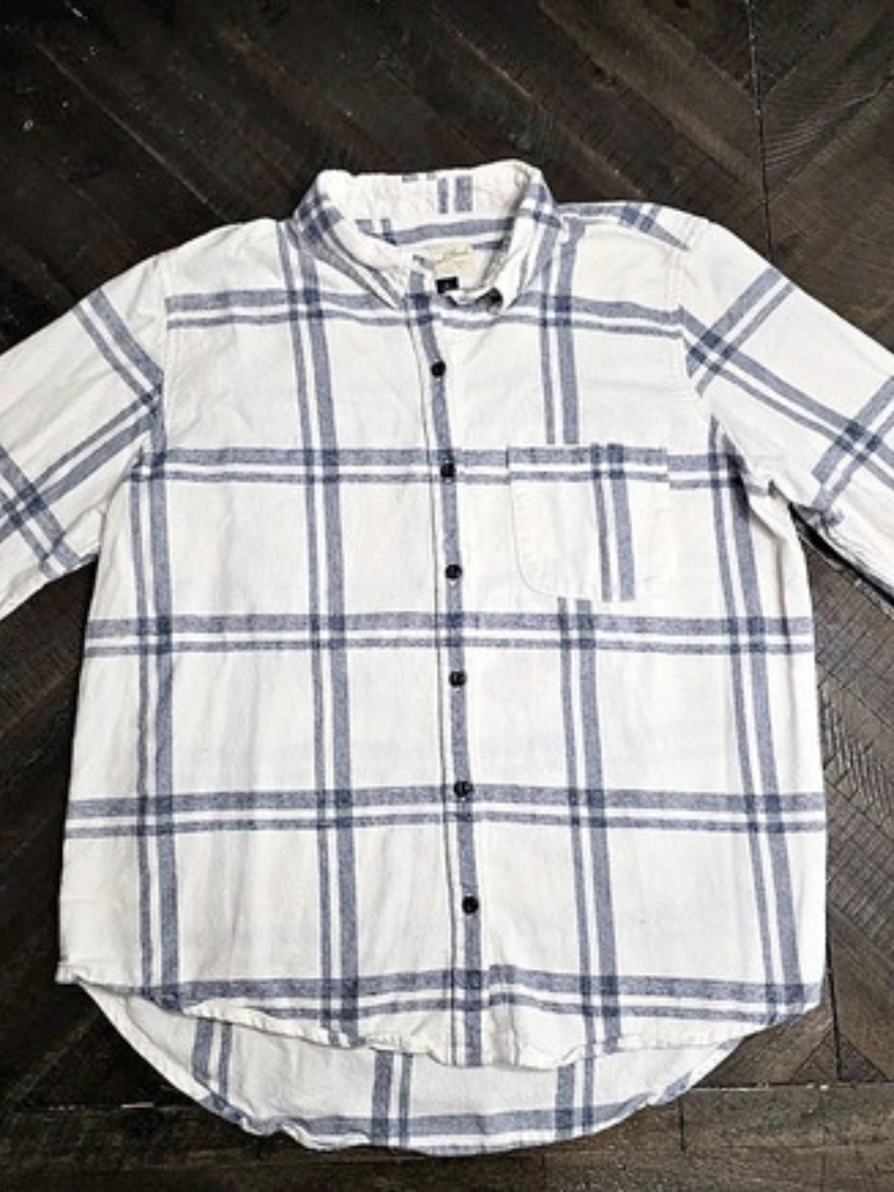 Women's Universal Thread  Plaid Button Down Size Medium